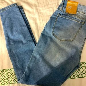 Roebuck & Co. Jegging Jeans